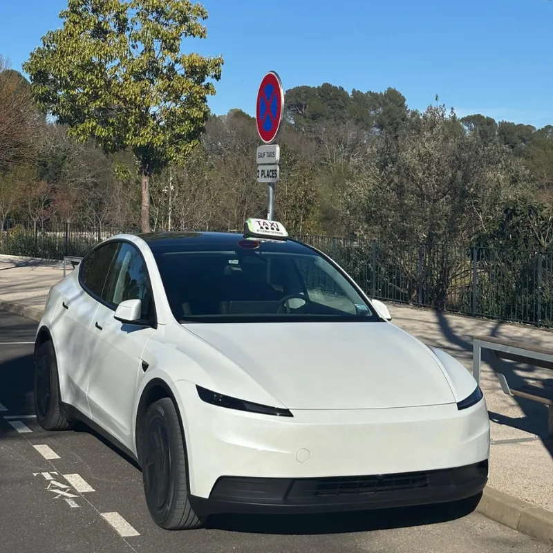 chauffeur taxi herault transport toutes distances tesla